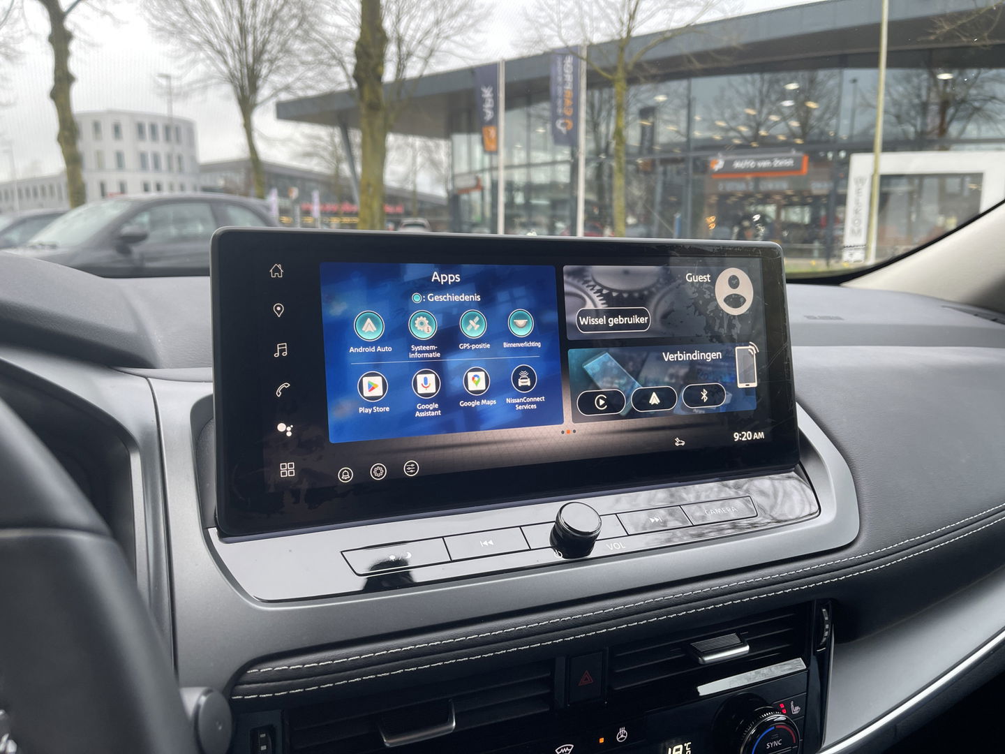 Nissan QASHQAI 1.3 MHEV Xtronic N-Connecta | 3D Camera | Head-Up Display | Apple Carplay | Android Auto | Dodehoeksensor | Adaptieve Cruise Control | Lane Assist | Stuurwielverwarming | DAB+ |