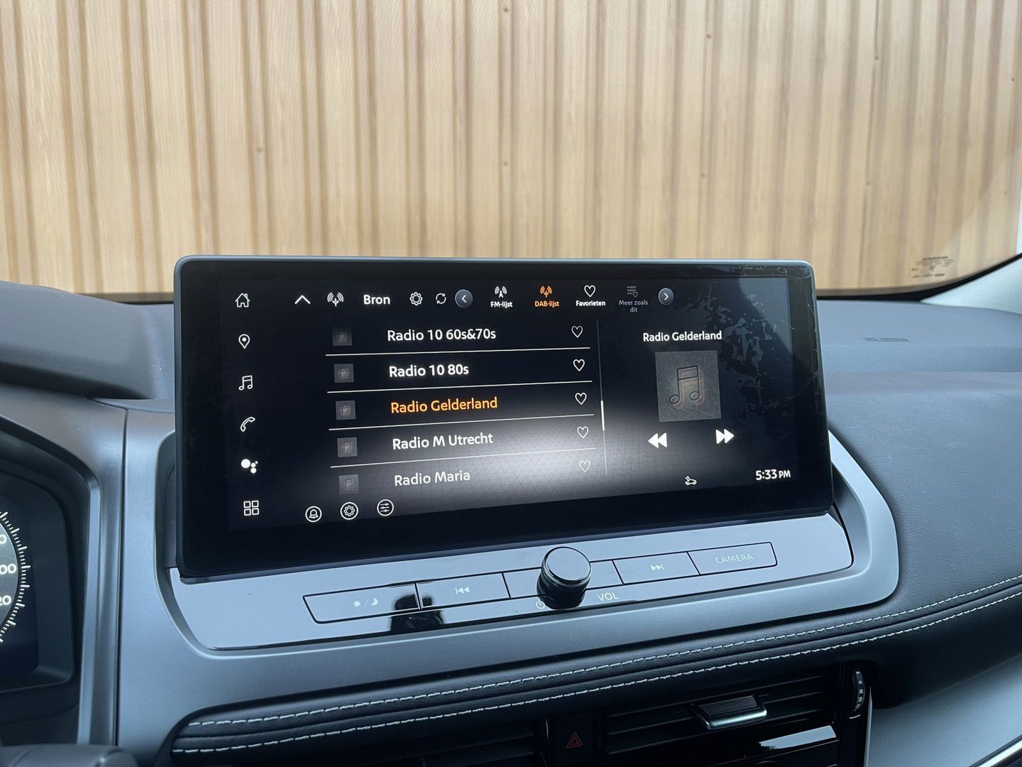 Nissan QASHQAI 1.3 MHEV Xtronic N-Connecta | 3D Camera | Head-Up Display | Apple Carplay | Android Auto | Dodehoeksensor | Adaptieve Cruise Control | Lane Assist | Stuurwielverwarming | DAB+ |