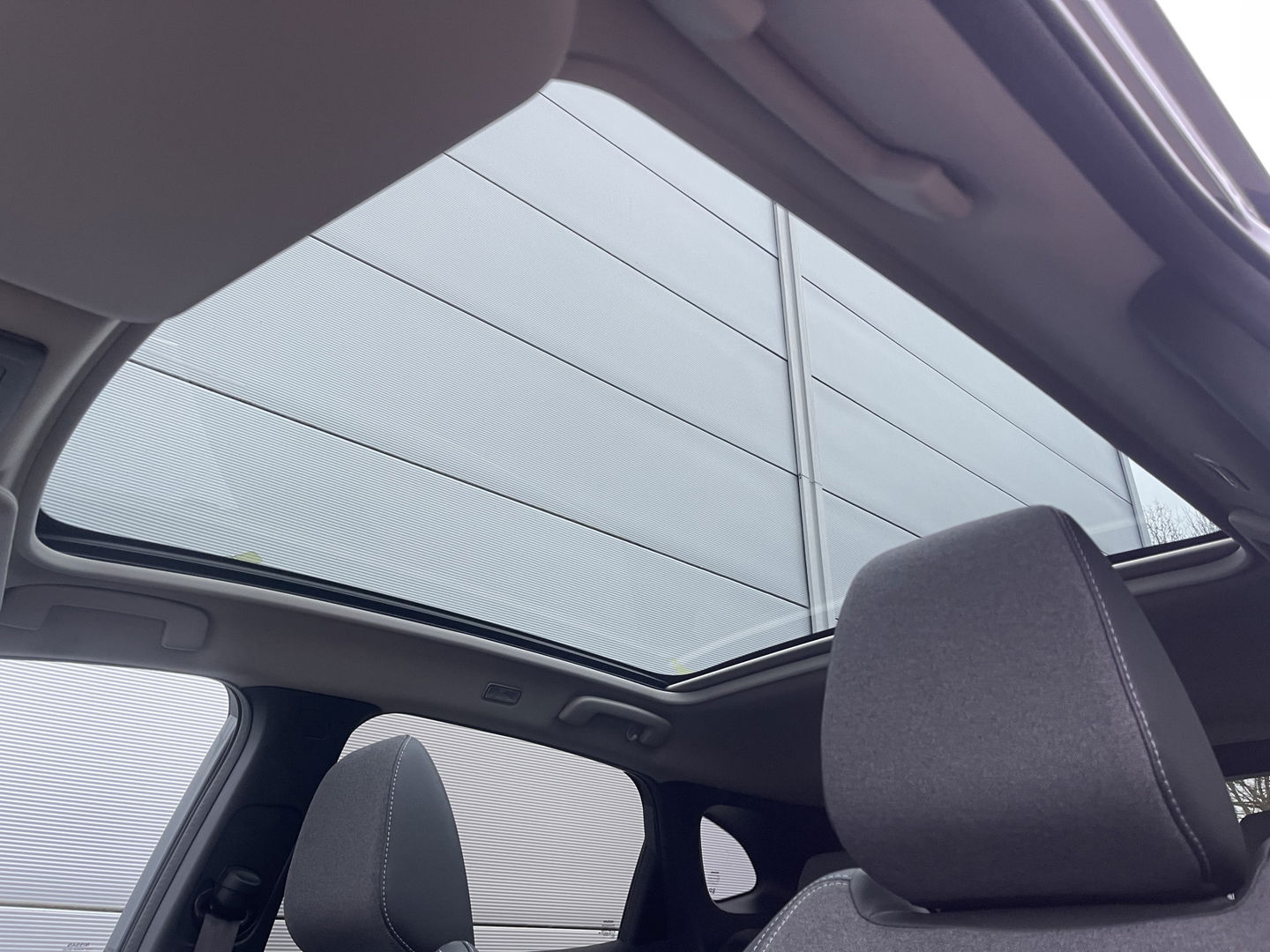 Nissan QASHQAI 1.3 MHEV Xtronic N-Connecta | 3D Camera | Head-Up Display | Apple Carplay | Android Auto | Dodehoeksensor | Adaptieve Cruise Control | Lane Assist | Stuurwielverwarming | DAB+ |