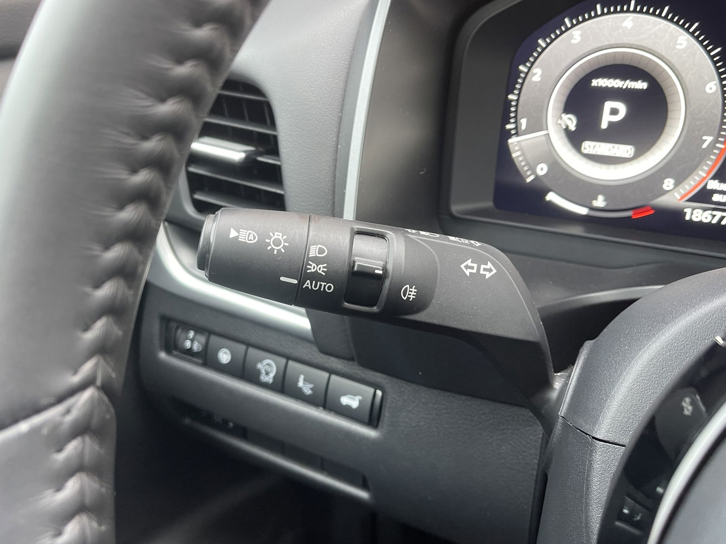 Nissan QASHQAI 1.3 MHEV Xtronic N-Connecta | 3D Camera | Head-Up Display | Apple Carplay | Android Auto | Dodehoeksensor | Adaptieve Cruise Control | Lane Assist | Stuurwielverwarming | DAB+ |