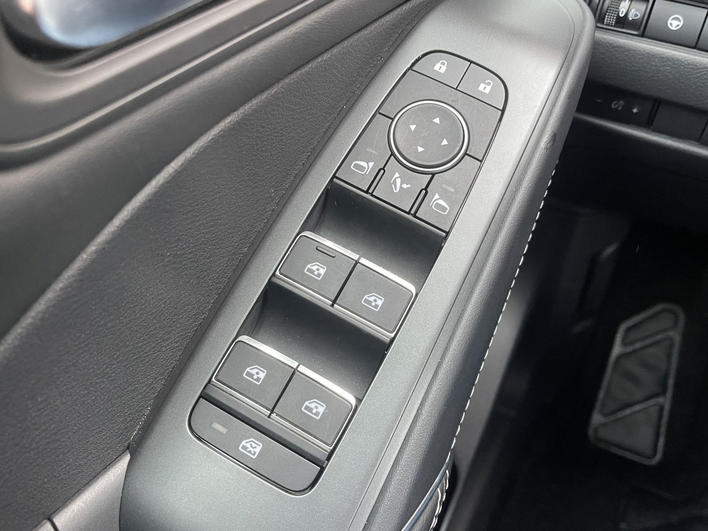 Nissan QASHQAI 1.3 MHEV Xtronic N-Connecta | 3D Camera | Head-Up Display | Apple Carplay | Android Auto | Dodehoeksensor | Adaptieve Cruise Control | Lane Assist | Stuurwielverwarming | DAB+ |