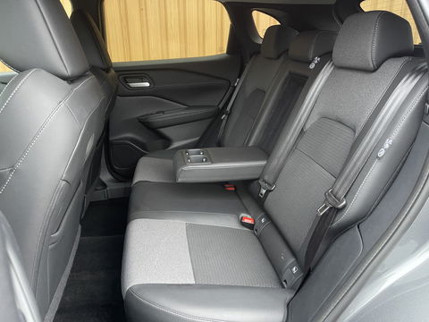 Nissan QASHQAI 1.3 MHEV Xtronic N-Connecta | 3D Camera | Head-Up Display | Apple Carplay | Android Auto | Dodehoeksensor | Adaptieve Cruise Control | Lane Assist | Stuurwielverwarming | DAB+ |