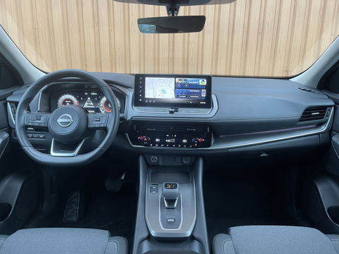 Nissan QASHQAI 1.3 MHEV Xtronic N-Connecta | 3D Camera | Head-Up Display | Apple Carplay | Android Auto | Dodehoeksensor | Adaptieve Cruise Control | Lane Assist | Stuurwielverwarming | DAB+ |