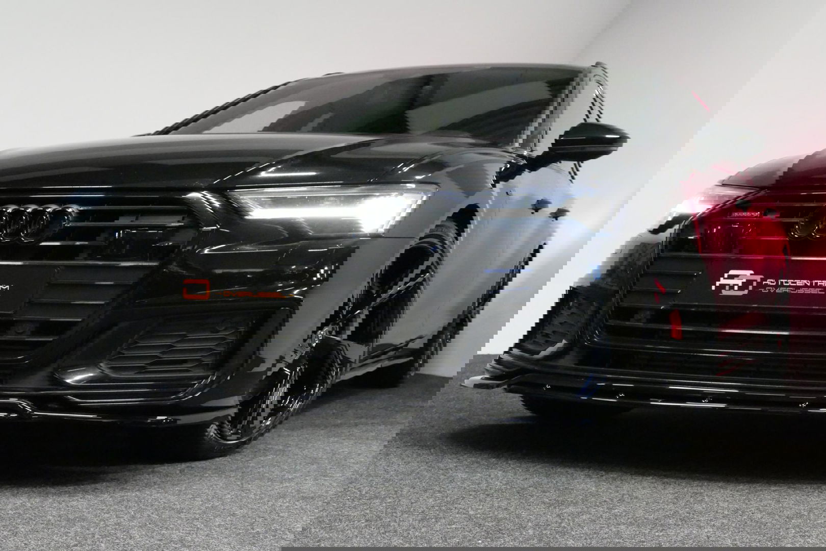 Audi A6 Avant 55 TFSI e quattro Competition / S Line / RS6 look Diffuser / Maxton Design Bodykit V.2 / HD Matrix LED-koplampen / Ambienteverlichting / Stuurwiel- & stoelverwarming / 21'' LMV / Apple Carplay - Android Auto / Trekhaak (zwenkbaar) / Elektr. bedienba