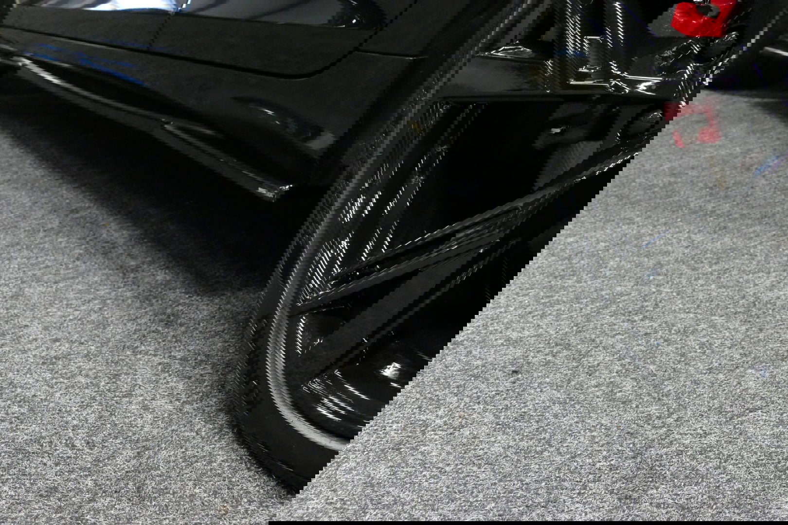 Audi A6 Avant 55 TFSI e quattro Competition / S Line / RS6 look Diffuser / Maxton Design Bodykit V.2 / HD Matrix LED-koplampen / Ambienteverlichting / Stuurwiel- & stoelverwarming / 21'' LMV / Apple Carplay - Android Auto / Trekhaak (zwenkbaar) / Elektr. bedienba