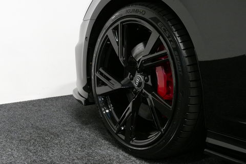 Audi A6 Avant 55 TFSI e quattro Competition / S Line / RS6 look Diffuser / Maxton Design Bodykit V.2 / HD Matrix LED-koplampen / Ambienteverlichting / Stuurwiel- & stoelverwarming / 21'' LMV / Apple Carplay - Android Auto / Trekhaak (zwenkbaar) / Elektr. bedienba