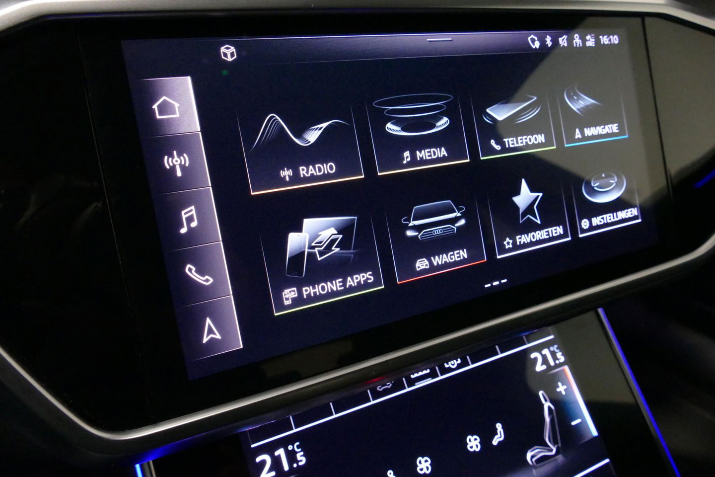 Audi A6 Avant 55 TFSI e quattro Competition / S Line / RS6 look Diffuser / Maxton Design Bodykit V.2 / HD Matrix LED-koplampen / Ambienteverlichting / Stuurwiel- & stoelverwarming / 21'' LMV / Apple Carplay - Android Auto / Trekhaak (zwenkbaar) / Elektr. bedienba