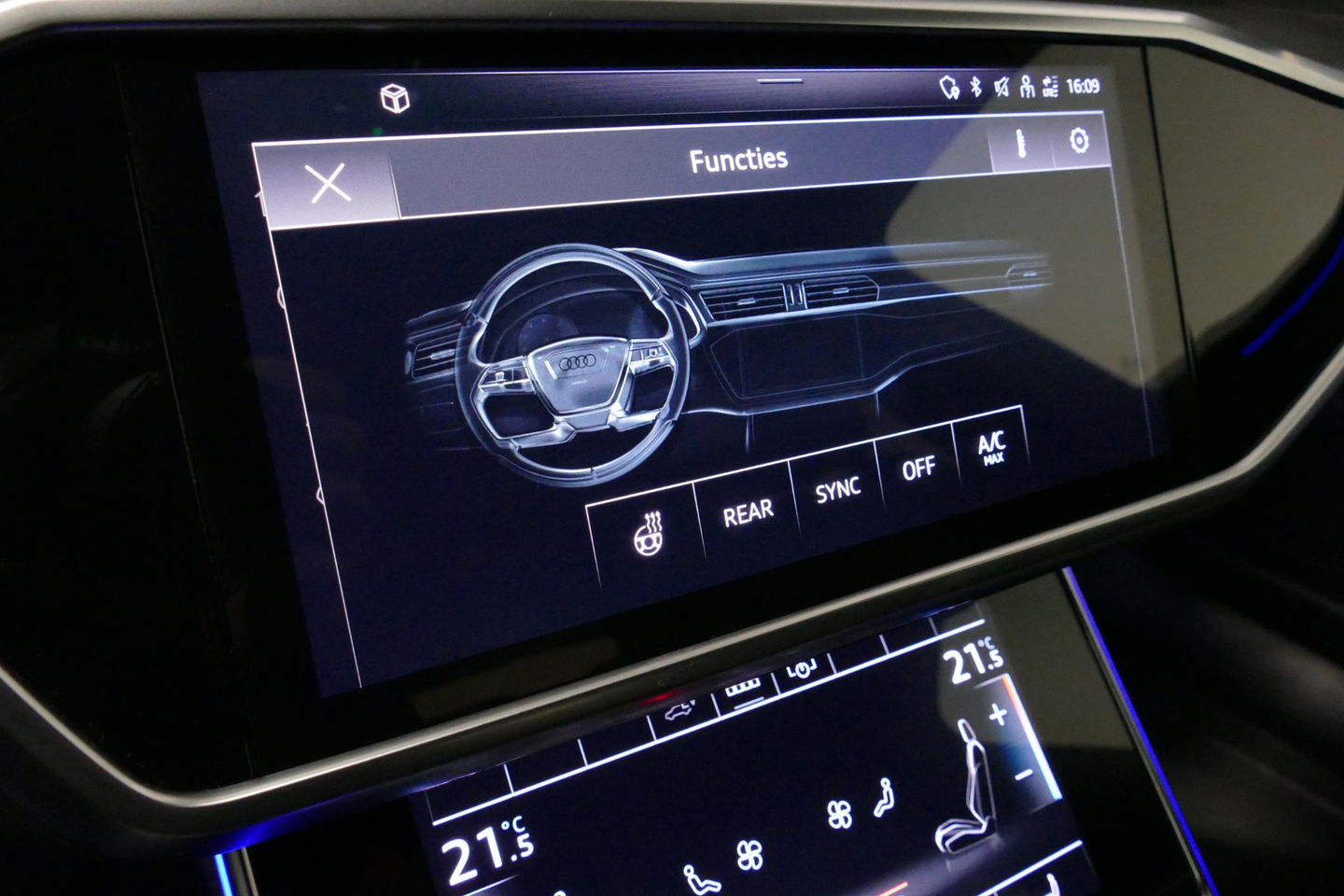 Audi A6 Avant 55 TFSI e quattro Competition / S Line / RS6 look Diffuser / Maxton Design Bodykit V.2 / HD Matrix LED-koplampen / Ambienteverlichting / Stuurwiel- & stoelverwarming / 21'' LMV / Apple Carplay - Android Auto / Trekhaak (zwenkbaar) / Elektr. bedienba