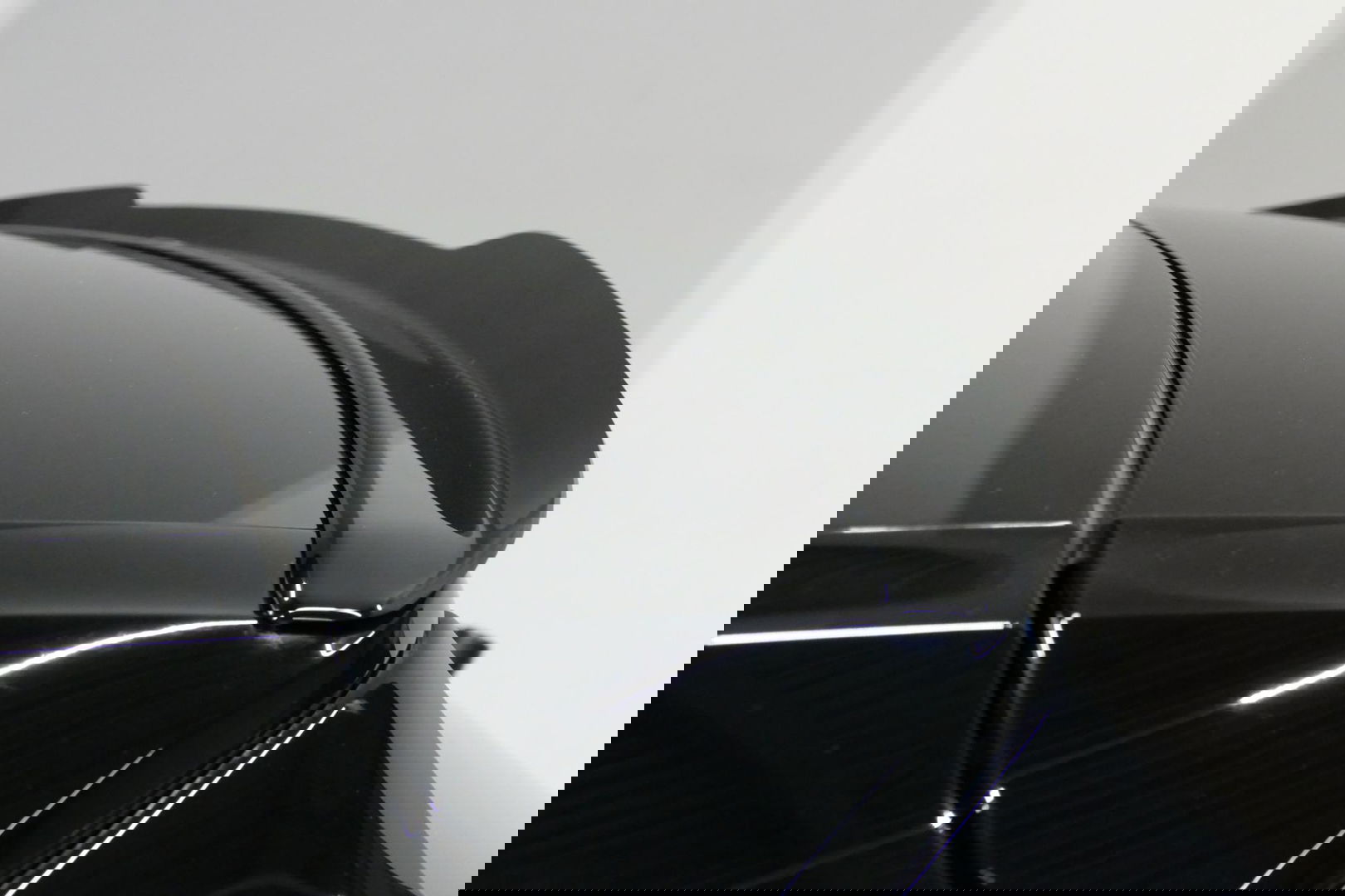 Audi A6 Avant 55 TFSI e quattro Competition / S Line / RS6 look Diffuser / Maxton Design Bodykit V.2 / HD Matrix LED-koplampen / Ambienteverlichting / Stuurwiel- & stoelverwarming / 21'' LMV / Apple Carplay - Android Auto / Trekhaak (zwenkbaar) / Elektr. bedienba