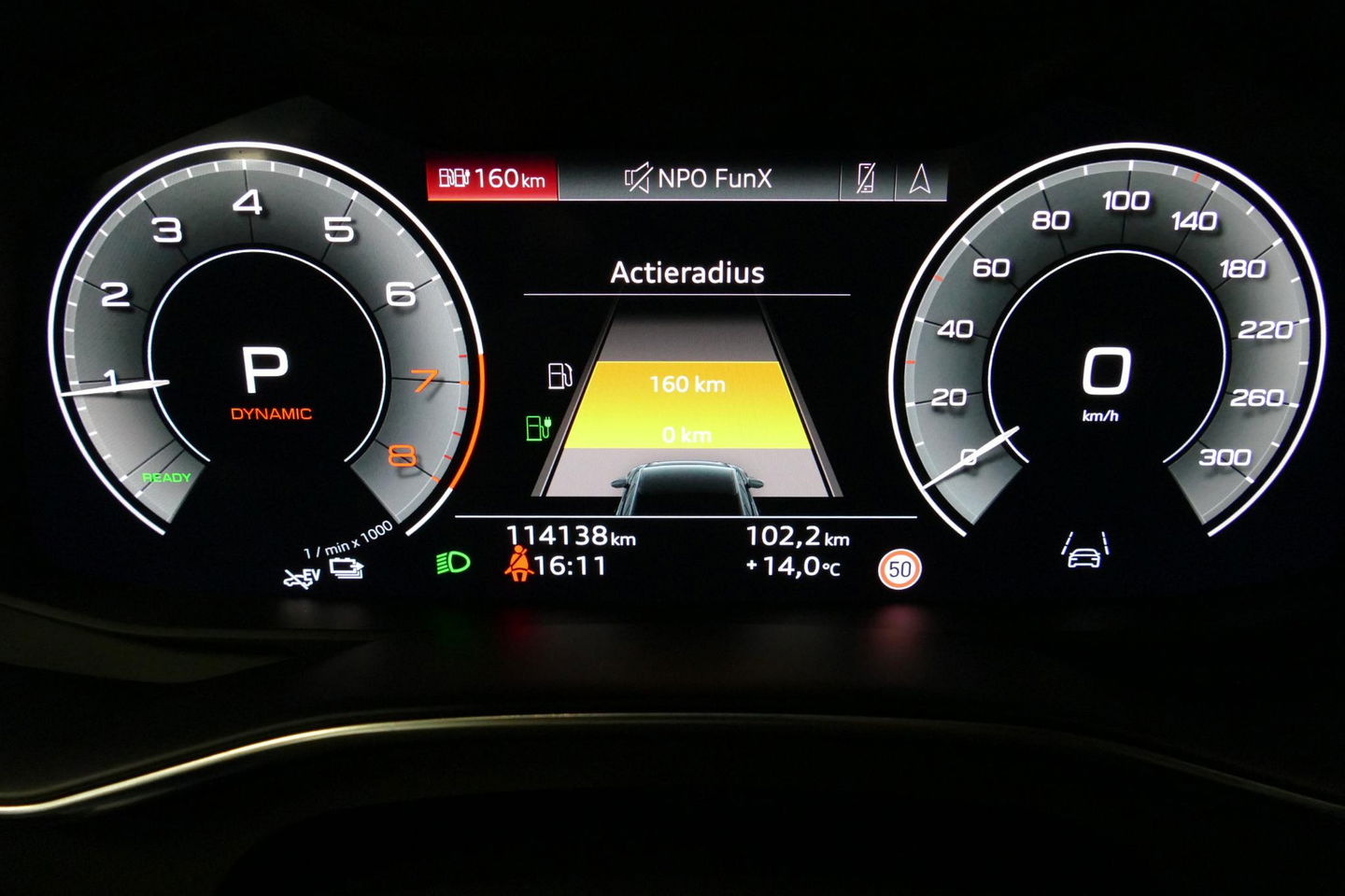 Audi A6 Avant 55 TFSI e quattro Competition / S Line / RS6 look Diffuser / Maxton Design Bodykit V.2 / HD Matrix LED-koplampen / Ambienteverlichting / Stuurwiel- & stoelverwarming / 21'' LMV / Apple Carplay - Android Auto / Trekhaak (zwenkbaar) / Elektr. bedienba