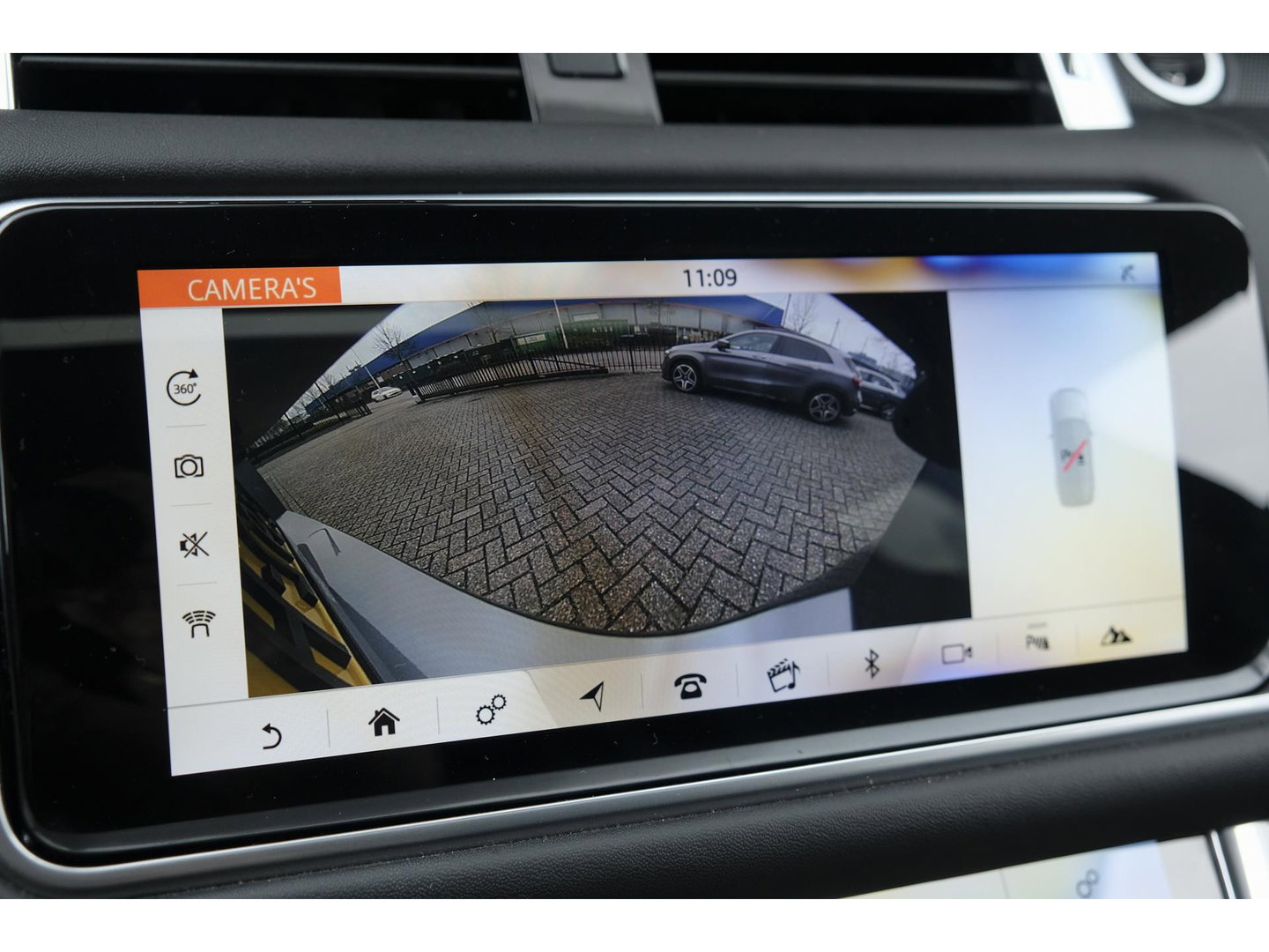 Land Rover Range Rover Sport P575 SVR 575pk Panoramadak *BTW* Head-up Alcantara Schaalstoelen 22" LMV