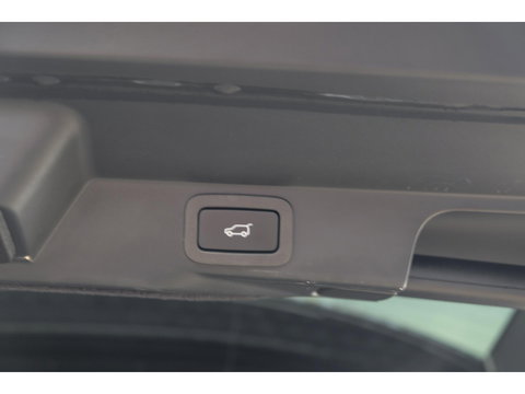Land Rover Range Rover Sport P575 SVR 575pk Panoramadak *BTW* Head-up Alcantara Schaalstoelen 22" LMV