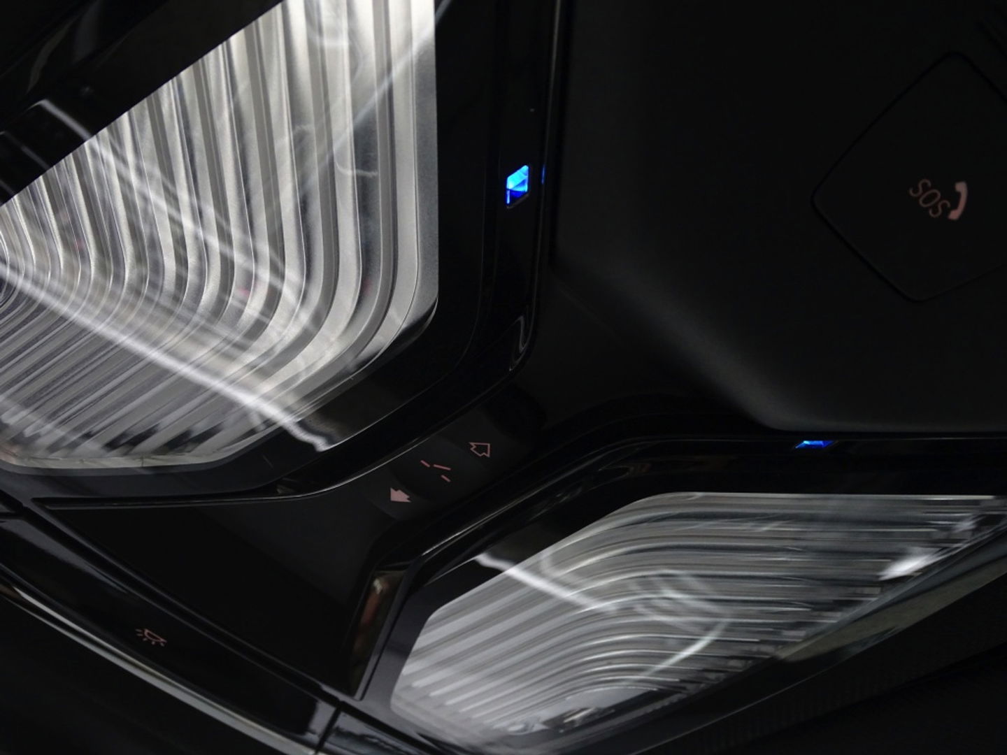 BMW X5 45e 394PK M-Sport / M- Individual / Skylounge / Laser / 360°