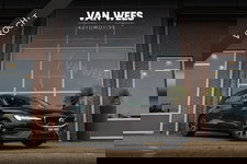 Volvo V60 - 2.0 B3 Essential | 2e eigenaar | BTW auto | Origineel NL | Carplay | LED | Camera | 17 inch | Cruise-control | PDC | DAB | 163 pk | Lane assist | Rij-modus