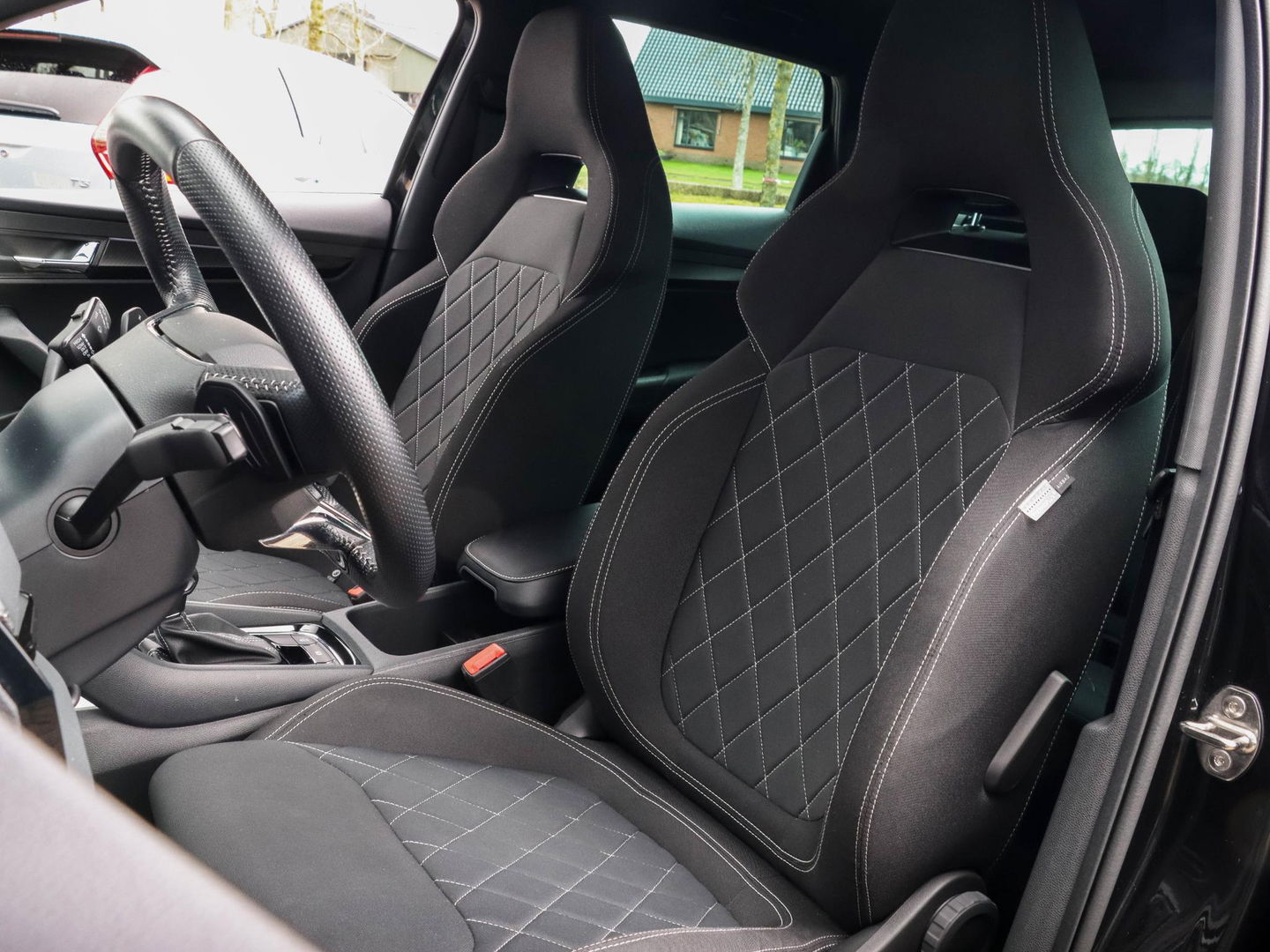 Škoda Karoq 1.5 TSI ACT Sportline Business 150PK | 40.094 km!