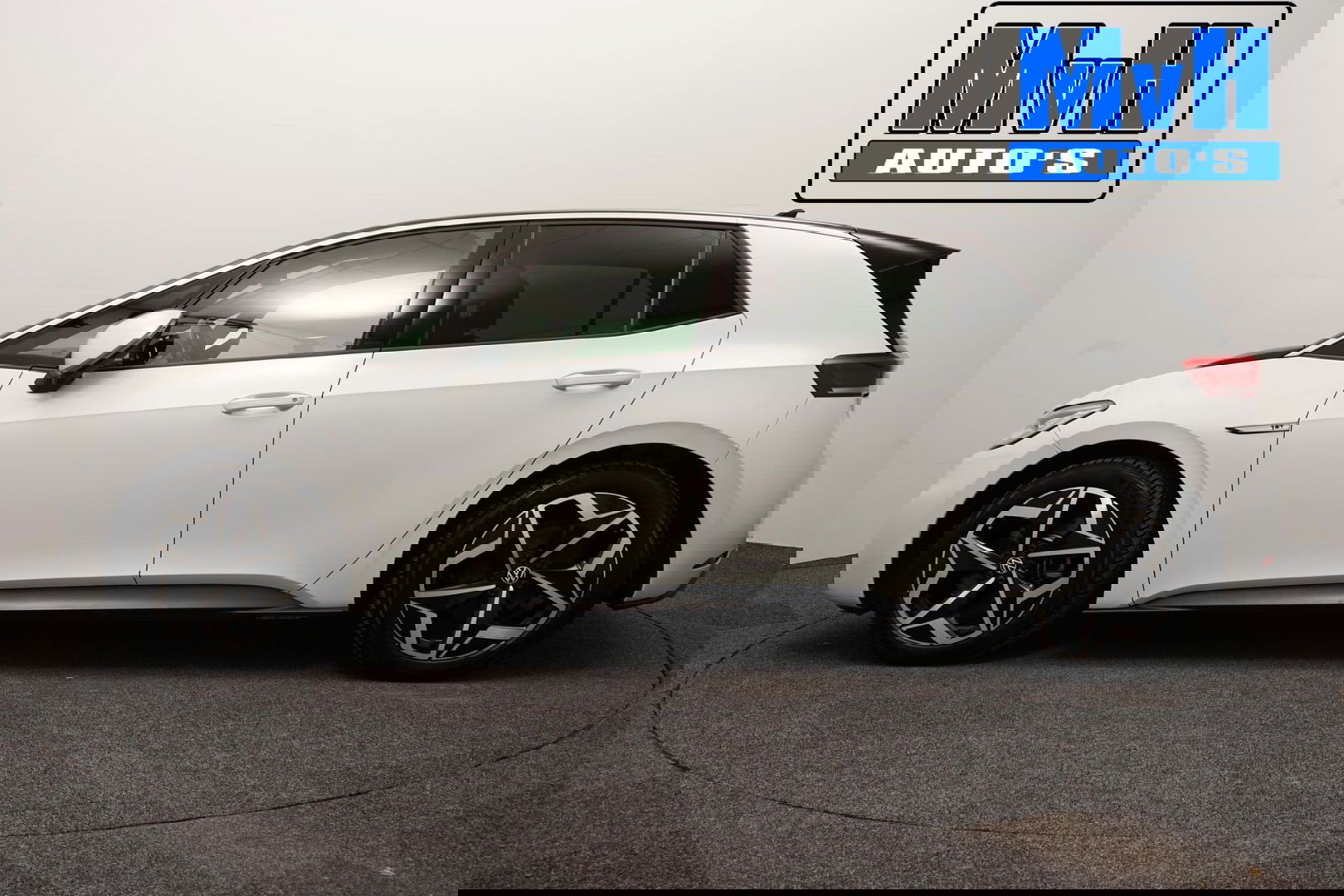 Volkswagen ID.3 First Plus 58 kWh 204PK|SOH.91%|TREKH|LUXE!