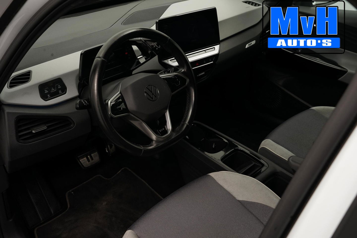 Volkswagen ID.3 First Plus 58 kWh 204PK|SOH.91%|TREKH|LUXE!