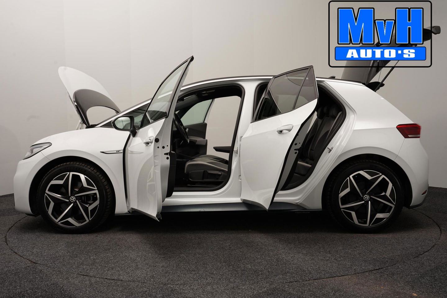 Volkswagen ID.3 First Plus 58 kWh 204PK|SOH.91%|TREKH|LUXE!