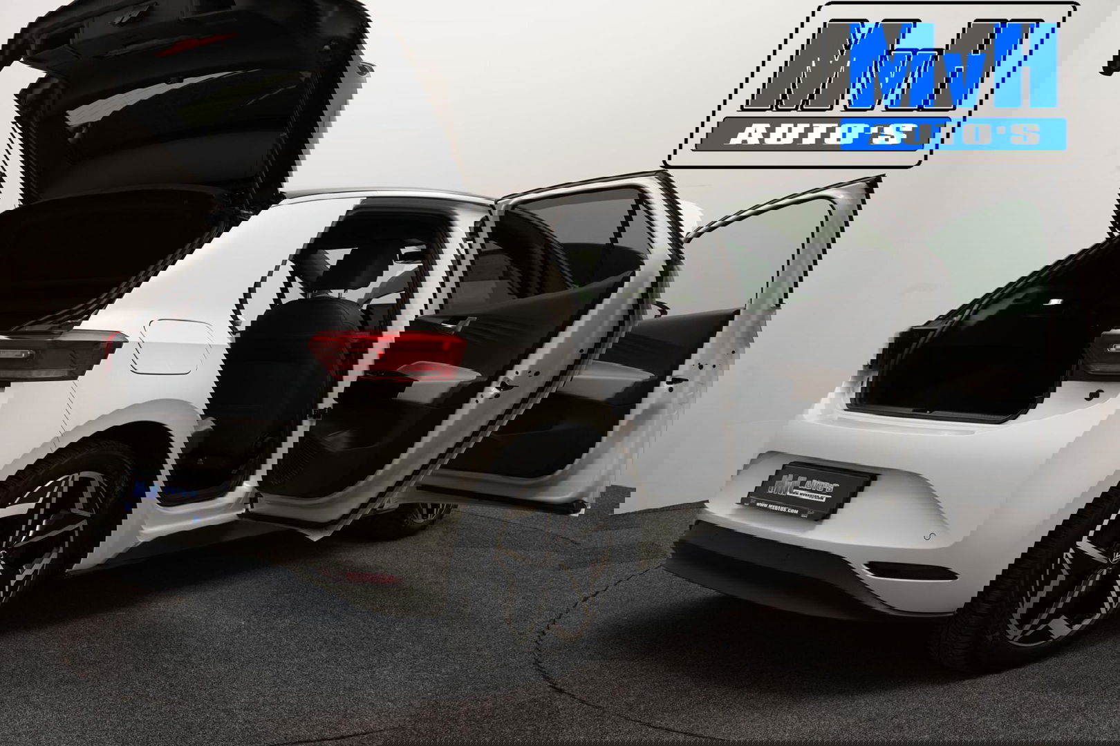 Volkswagen ID.3 First Plus 58 kWh 204PK|SOH.91%|TREKH|LUXE!