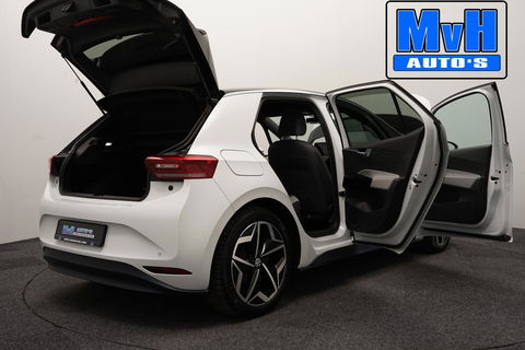 Volkswagen ID.3 First Plus 58 kWh 204PK|SOH.91%|TREKH|LUXE!