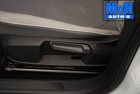 Volkswagen ID.3 First Plus 58 kWh 204PK|SOH.91%|TREKH|LUXE!