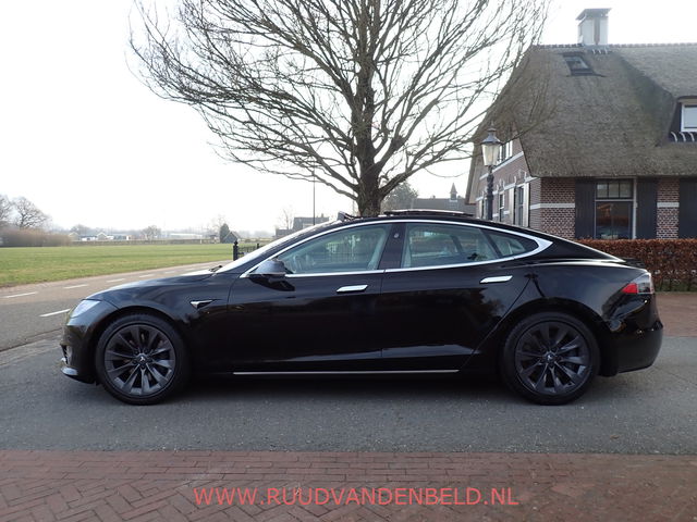 Tesla Model S - 75D 89%SOH AUTOPILOT / MCU2 / CCS / LUCHTVERING / SCHUIFDAK