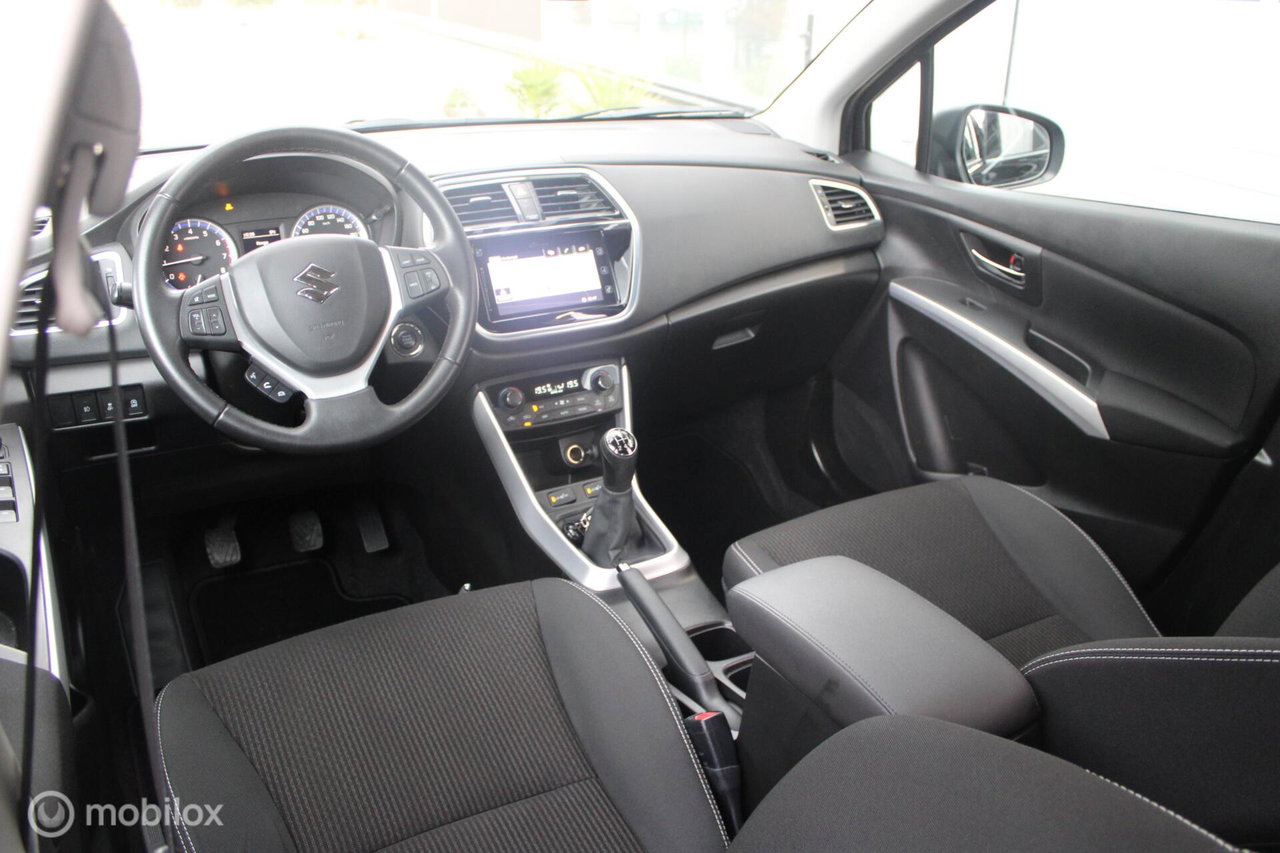 Suzuki S-Cross