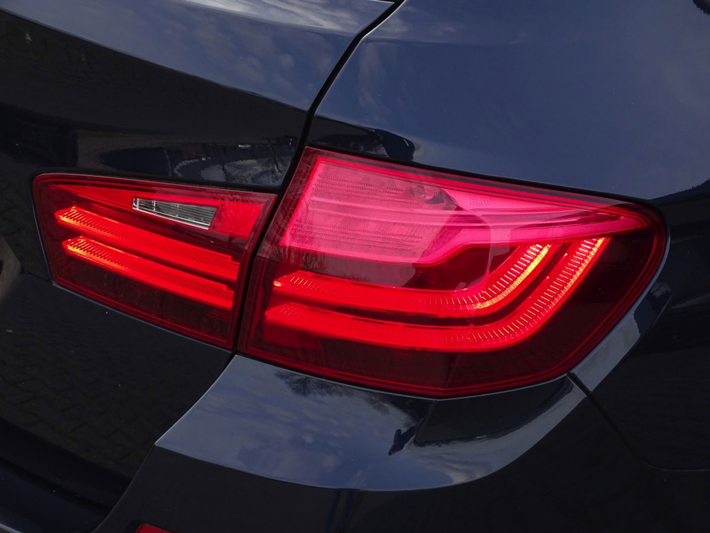 BMW 5 Serie Touring 530xd 259PK / High Executive / LED / LCI