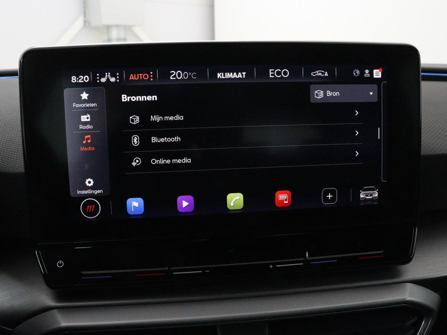 SEAT Leon 1.4 TSI eHybrid PHEV FR | Stoelverwarming | Adaptive cruise | Navigatie | Sfeerverlichting | Stuurverwarming | Full LED | Sportstoelen | Side Assist | Parkeerhulp | Plug In