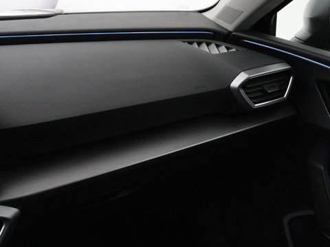 SEAT Leon 1.4 TSI eHybrid PHEV FR | Stoelverwarming | Adaptive cruise | Navigatie | Sfeerverlichting | Stuurverwarming | Full LED | Sportstoelen | Side Assist | Parkeerhulp | Plug In