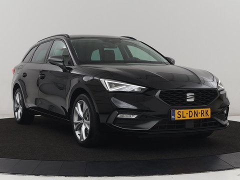 SEAT Leon 1.4 TSI eHybrid PHEV FR | Stoelverwarming | Adaptive cruise | Navigatie | Sfeerverlichting | Stuurverwarming | Full LED | Sportstoelen | Side Assist | Parkeerhulp | Plug In