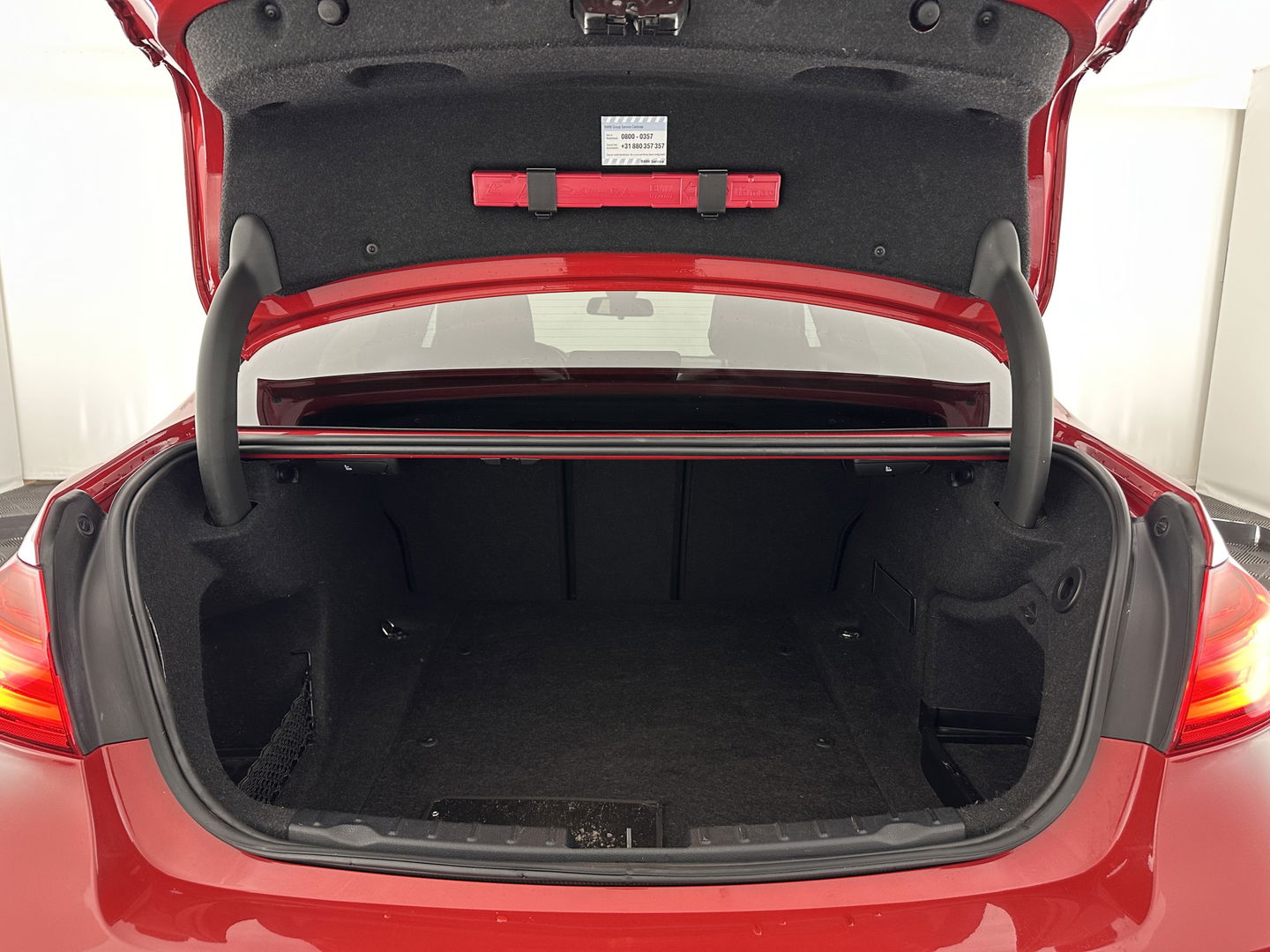 BMW 3 Serie 330D High Executive M-Sportpack Aut. *PANO | HEAD-UP | LEATHER | XENON | ADAPTIVE-CRUISE | HARMAN/KARDON | MEMORY-PACK | BLINDSPOT | HEATED-SPORTSEATS | CAMERA | DAB | KEYLESS | ECC | PDC | 18''ALU | TOWBAR*