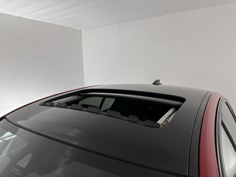 BMW 3 Serie 330D High Executive M-Sportpack Aut. *PANO | HEAD-UP | LEATHER | XENON | ADAPTIVE-CRUISE | HARMAN/KARDON | MEMORY-PACK | BLINDSPOT | HEATED-SPORTSEATS | CAMERA | DAB | KEYLESS | ECC | PDC | 18''ALU | TOWBAR*