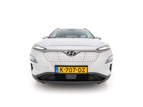 Hyundai KONA EV Fashion 64 kWh (3-Fase) {SOH-100%} (INCL-BTW)  Aut * HEATPUMP | NAVI-FULLMAP | LEATHER-FABRIC | KEYLESS | CAMERA | DAB | ECC | PDC | ADAPTIVE-CRUISE | LANE-ASSIST | HEATED SEATS | PRIVACY-GLASS | HEAD-UP | SHIFT-PADDLES | 17"A