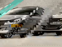 Peugeot 208 - 1.2 PureTech GT-Line Sport (VIRTUAL COCKPIT, ZWART DAK, APPLE CARPLAY, 360 CAMERA, KEYLESS, SFEERVERLICHTING, ADAPTIVE CRUISE, GETINT GLAS, NIEUWSTAAT)