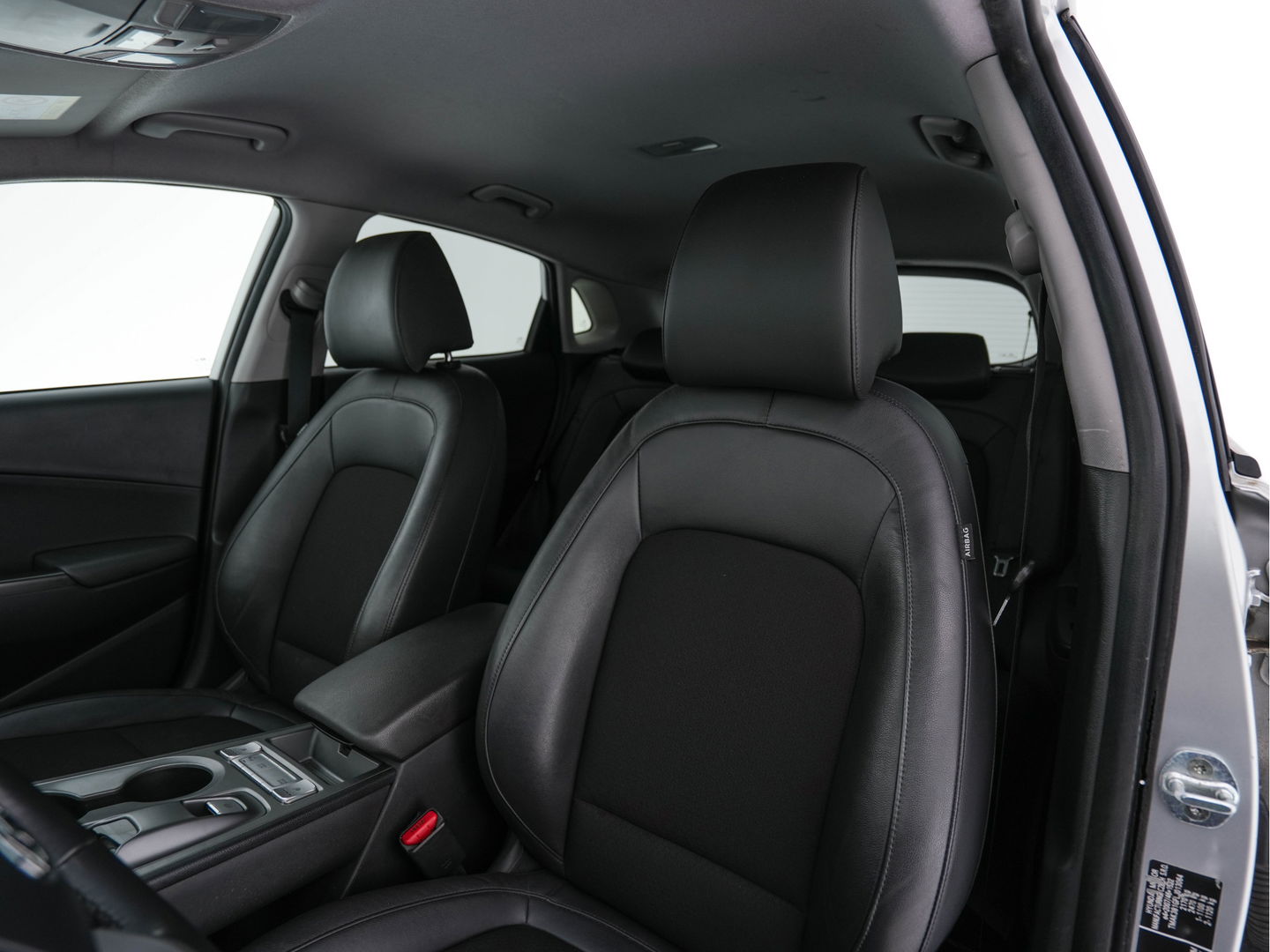 Hyundai KONA EV Fashion 64 kWh (3-Fase) {SOH-100%} (INCL-BTW)  Aut * HEATPUMP | NAVI-FULLMAP | LEATHER-FABRIC | KEYLESS | CAMERA | DAB | ECC | PDC | ADAPTIVE-CRUISE | LANE-ASSIST | HEATED SEATS | PRIVACY-GLASS | HEAD-UP | SHIFT-PADDLES | 17"A