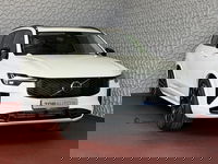 Volvo XC90 - 2.0 T8 456 PK12/25 Bowers & Wilkins LUCHTVERING AWD 7P ULTRA DARK SCHUIFDAK ELEK.TREKHAAK SCHUIFDAK 21''LMV STOEL/STUUR.VERW PANORAMA STANDKACHEL HEADUP ✅Top Auto's Wijchen✅ 170 Nieuwe en bijna nieuwe Auto's met : Benzine /  PHEV / Plug in hybrid / Hybrid