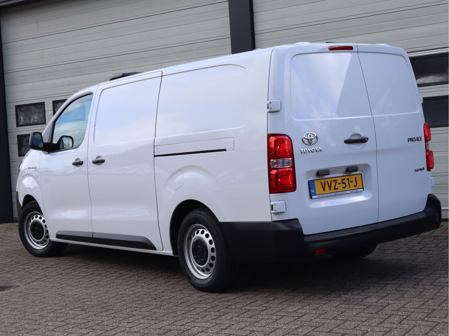 Toyota PROACE Electric Worker 75 kWh SoH 99,6 % - L3 XXL L+R Schuifdeur - Long Range