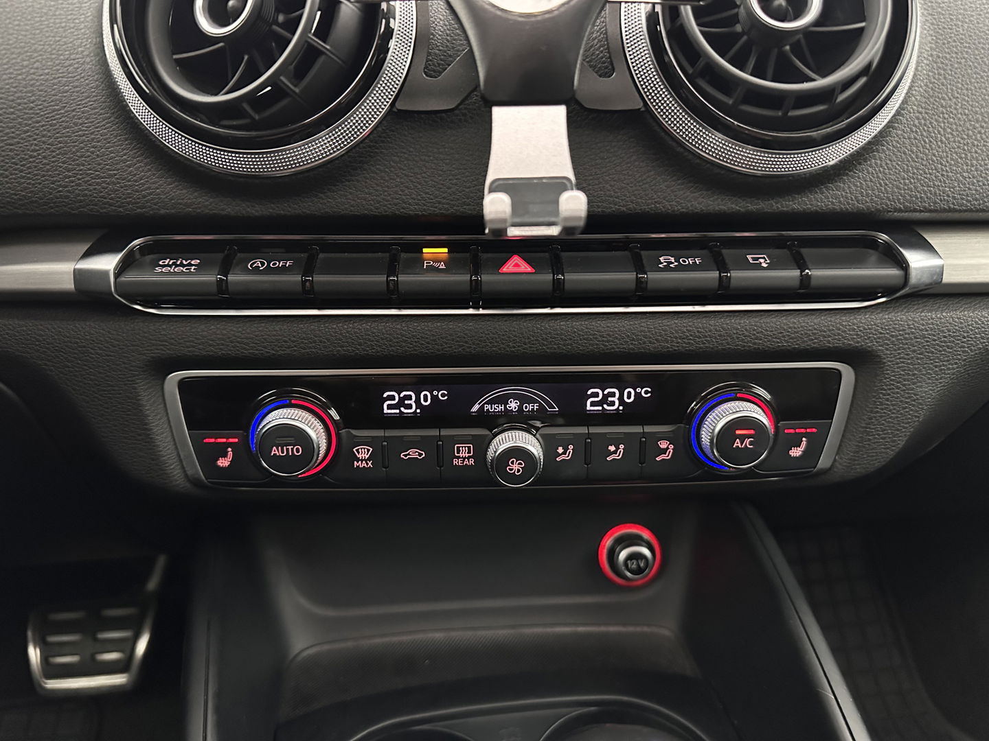 Audi S3 Sportback 2.0 TFSI Quattro Pro Line Plus Aut. *PANO | LEATHER | HEATED-SPORTSEATS | ADAPTIVE-CRUISE | FULL-LED | KEYLESS | CAMERA | NAVI-FULLMAP | PRIVACYGLASS | SHIFTPADDLES | ECC | PDC | 18''ALU*