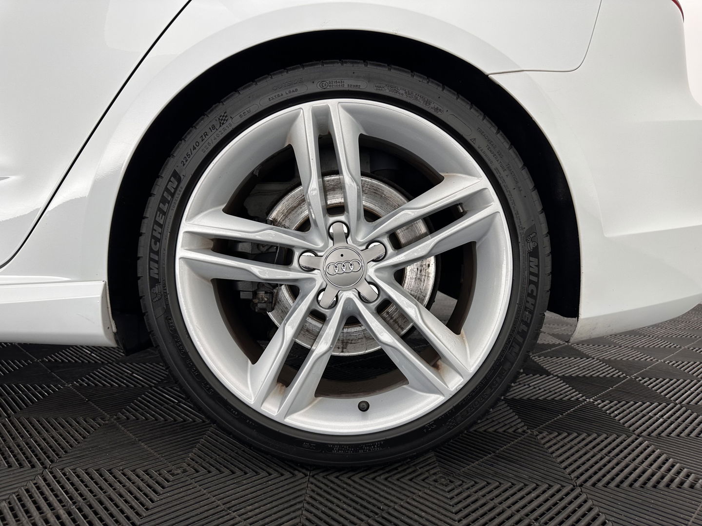 Audi S3 Sportback 2.0 TFSI Quattro Pro Line Plus Aut. *PANO | LEATHER | HEATED-SPORTSEATS | ADAPTIVE-CRUISE | FULL-LED | KEYLESS | CAMERA | NAVI-FULLMAP | PRIVACYGLASS | SHIFTPADDLES | ECC | PDC | 18''ALU*