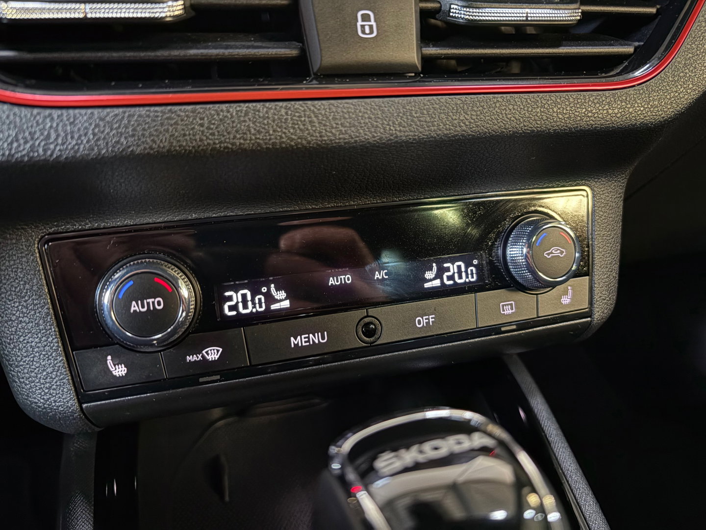 Škoda Scala Monte Carlo PANO*DSG*LED*KEYLESS