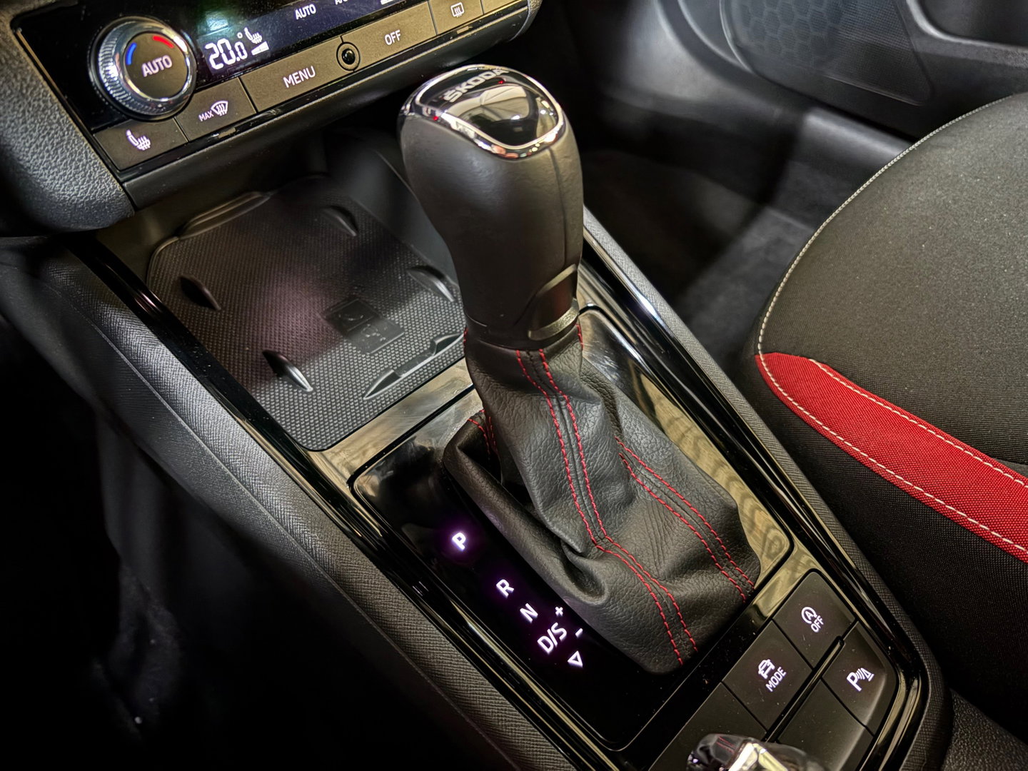 Škoda Scala Monte Carlo PANO*DSG*LED*KEYLESS