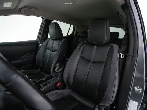 Nissan Leaf 3.Zero Limited Edition 62 kWh {SOH-93%} (INCL-BTW) Aut. *LEATHER | ADAPTIVE-CRUISE | FULL-LED | DIGI-COCKPIT | TOPVIEW | BOSE-AUDIO | KEYLESS | DAB+ | BLINDSPOT | ECC | PDC | HEATED-COMFORTSEATS | 17"ALU*