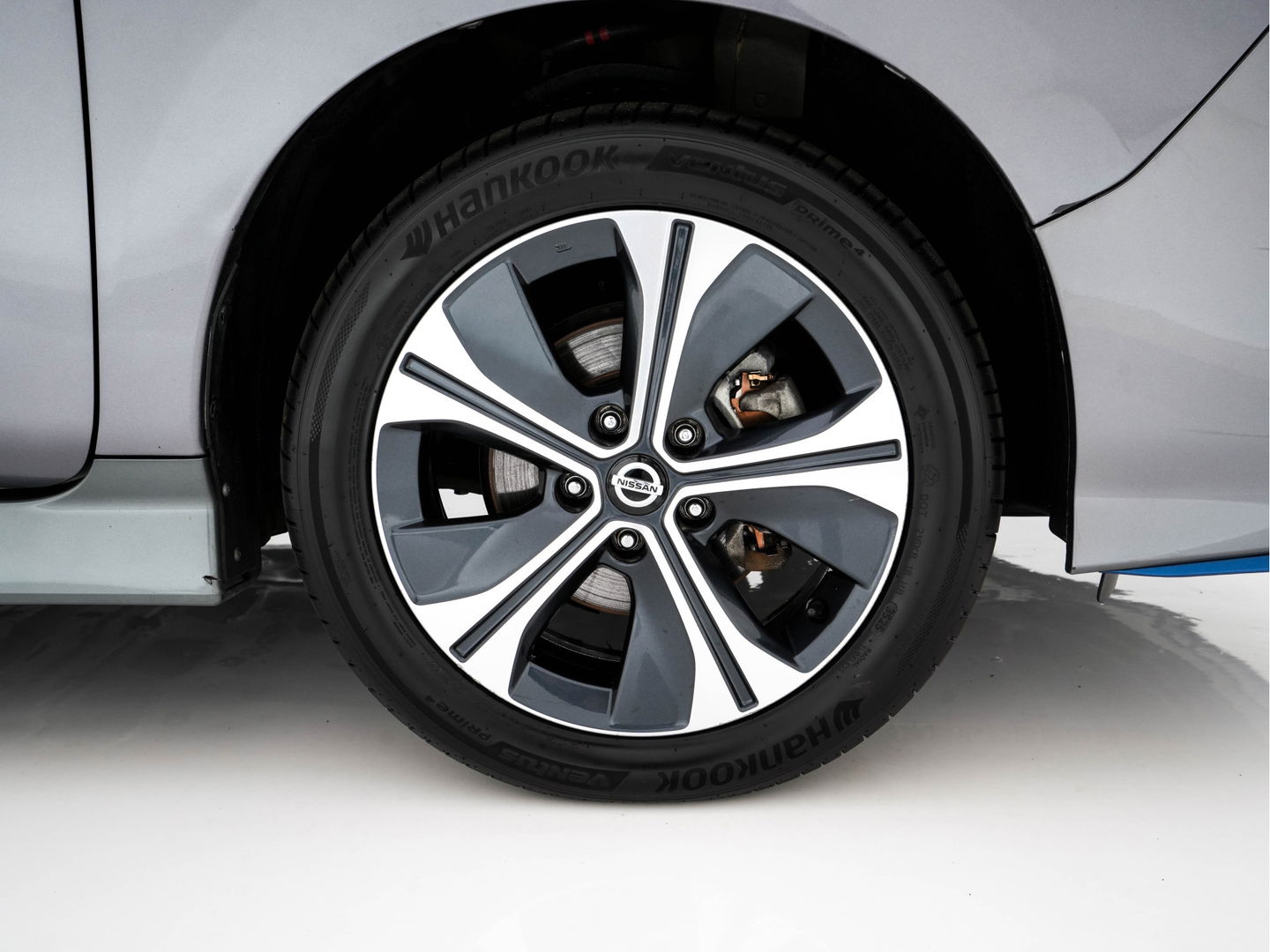 Nissan Leaf 3.Zero Limited Edition 62 kWh {SOH-93%} (INCL-BTW) Aut. *LEATHER | ADAPTIVE-CRUISE | FULL-LED | DIGI-COCKPIT | TOPVIEW | BOSE-AUDIO | KEYLESS | DAB+ | BLINDSPOT | ECC | PDC | HEATED-COMFORTSEATS | 17"ALU*