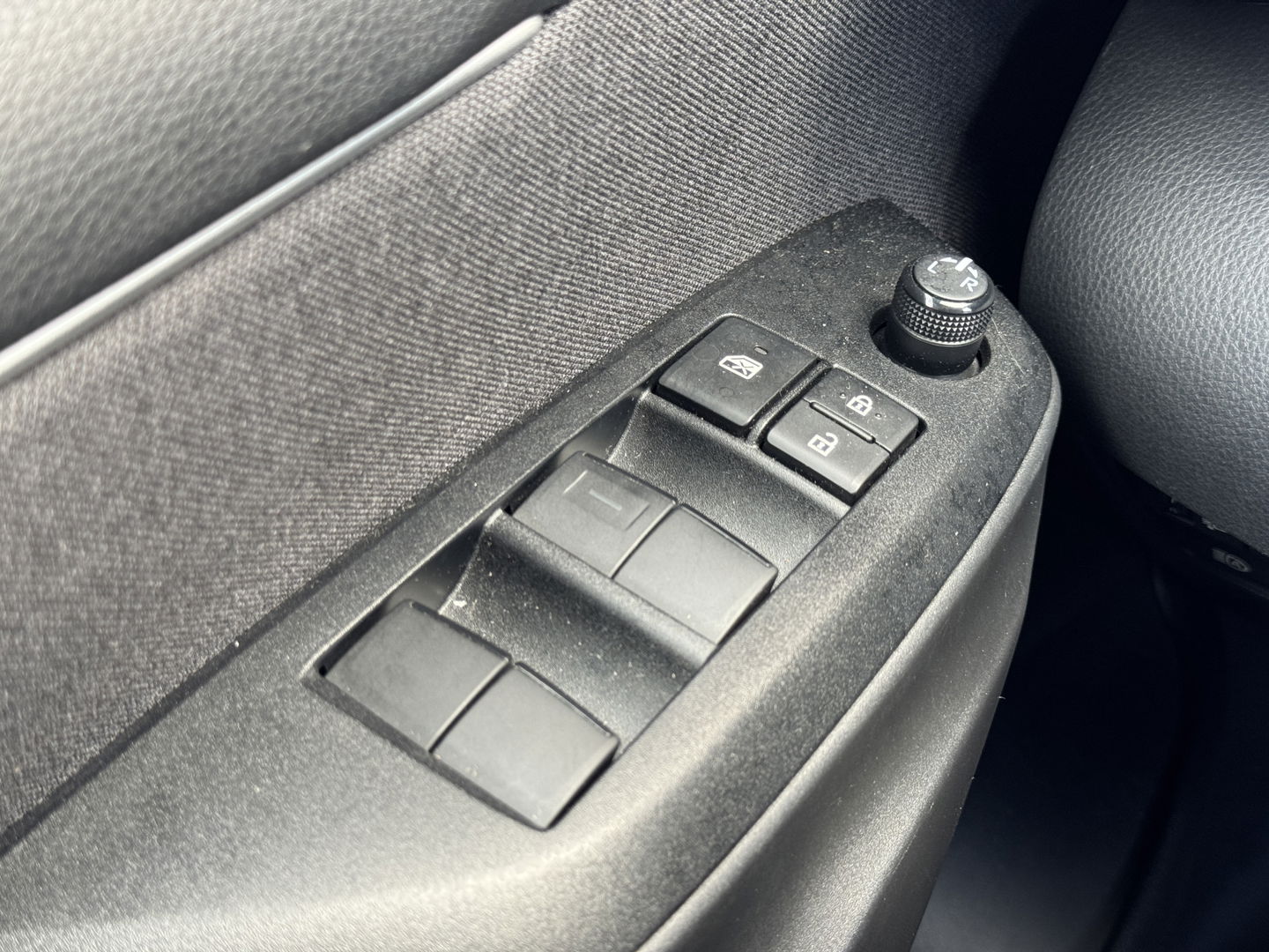 Mazda 2 Hybrid 1.5 Centre-line | Apple Carplay | DAB+ | Airconditioning | Adaptieve Cruise Control | Stoelverwarming |