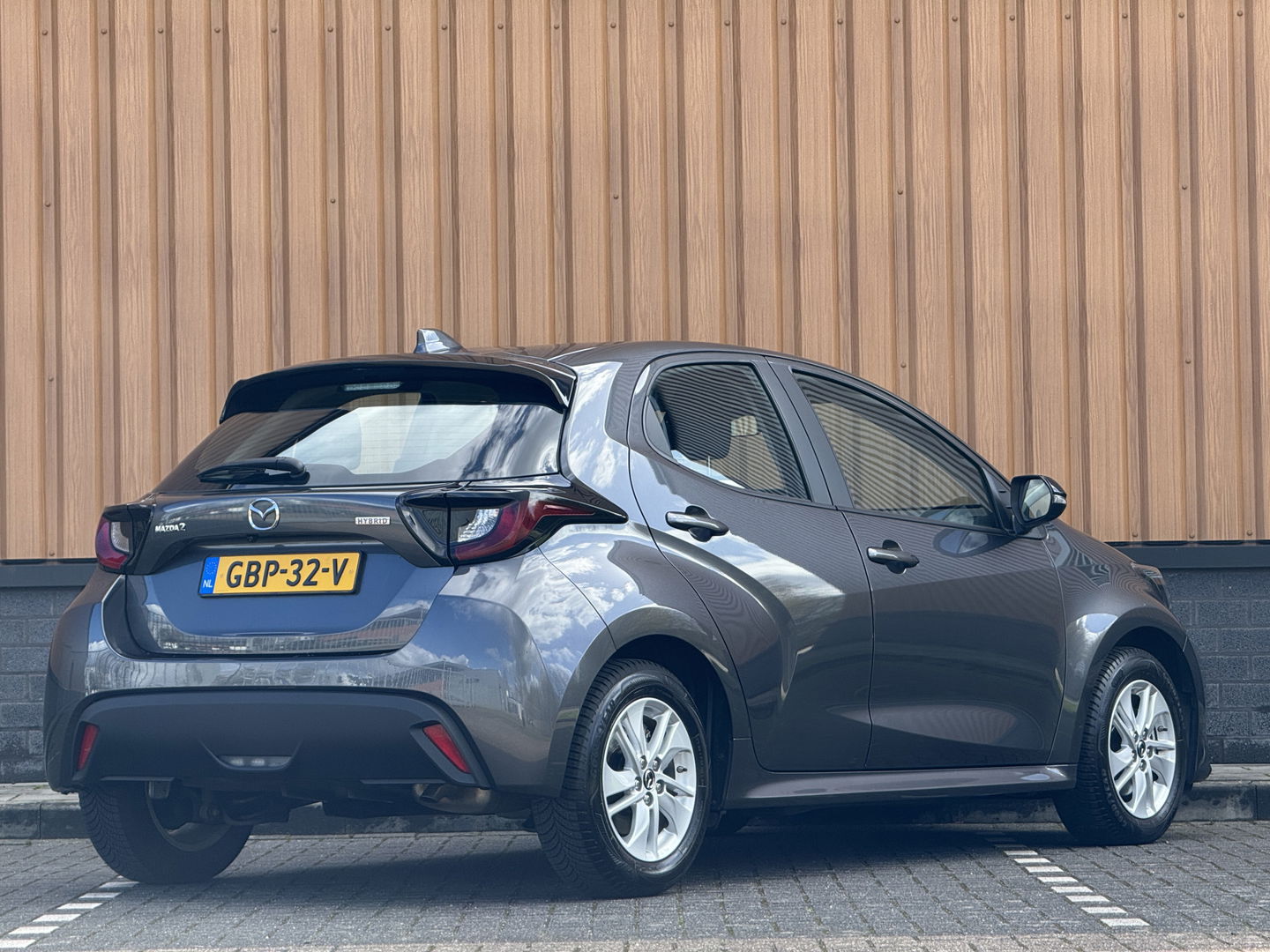 Mazda 2 Hybrid 1.5 Centre-line | Apple Carplay | DAB+ | Airconditioning | Adaptieve Cruise Control | Stoelverwarming |