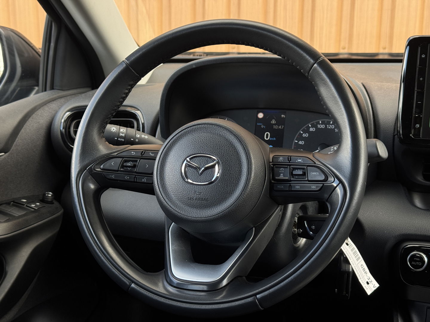 Mazda 2 Hybrid 1.5 Centre-line | Apple Carplay | DAB+ | Airconditioning | Adaptieve Cruise Control | Stoelverwarming |
