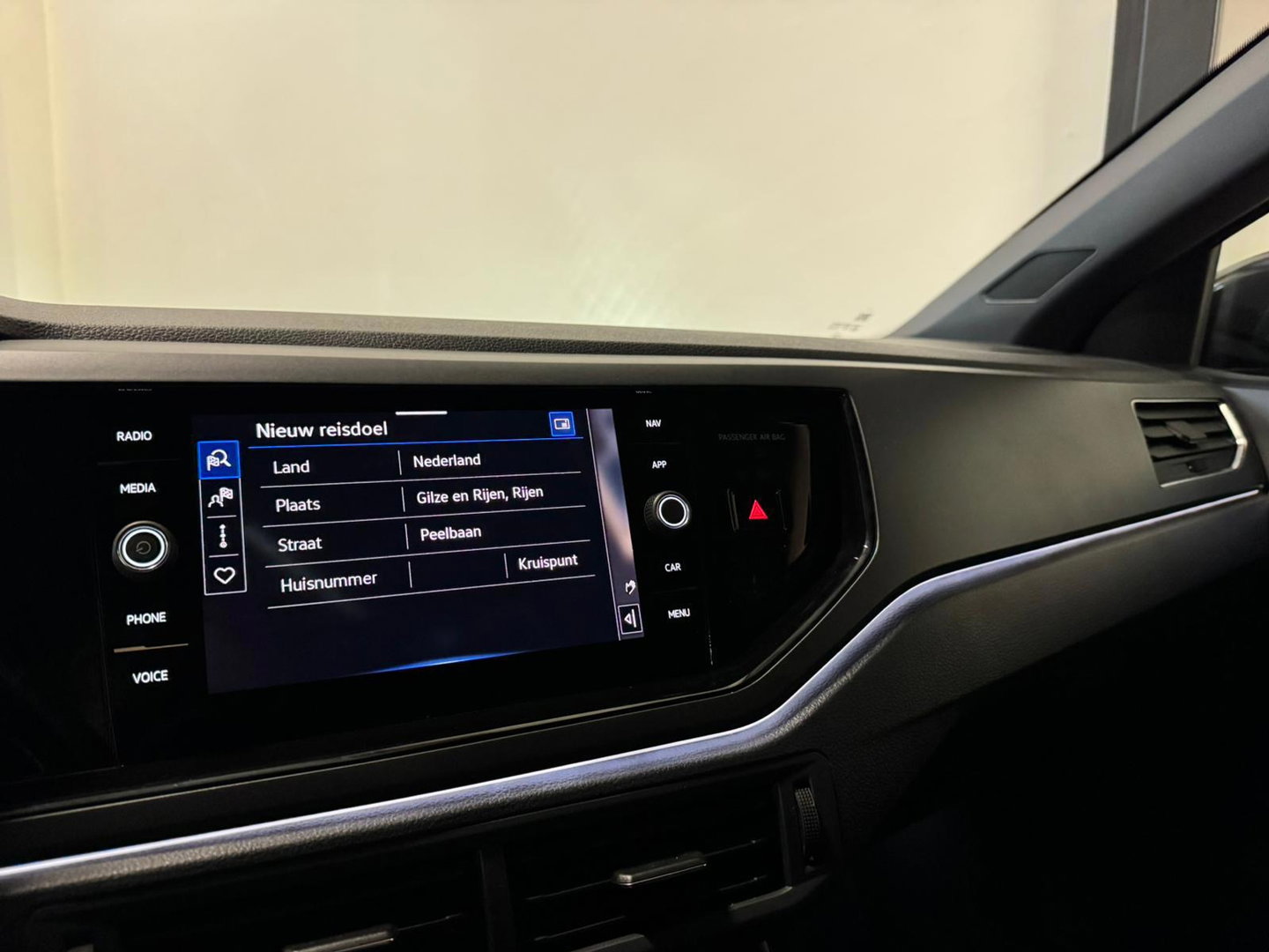 Volkswagen Taigo 1.0 TSI R-Line PANO KEYLESS VOL'