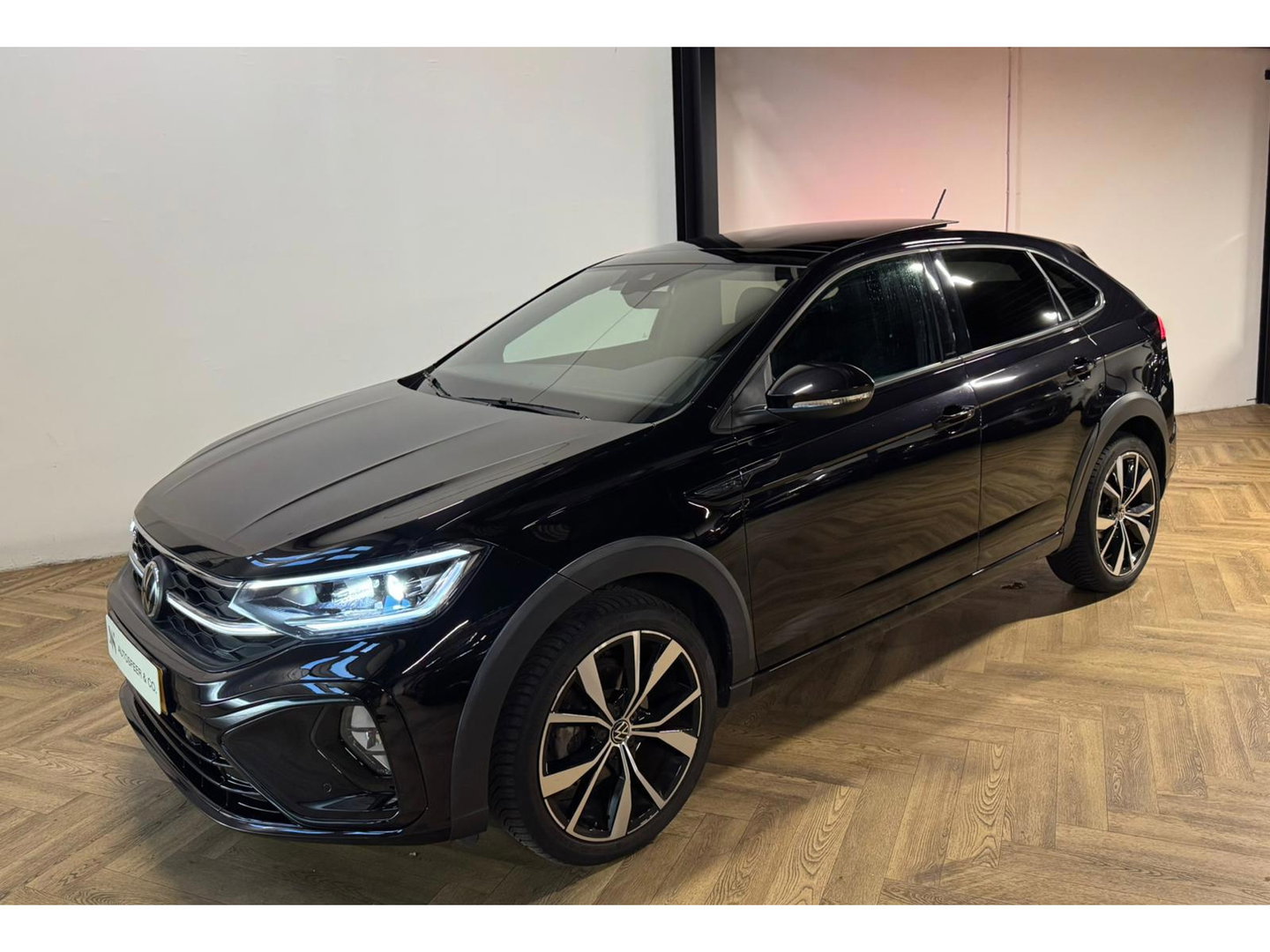 Volkswagen Taigo 1.0 TSI R-Line PANO KEYLESS VOL'