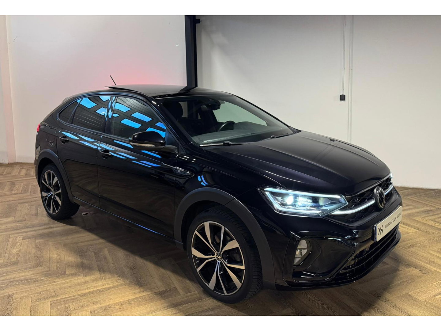 Volkswagen Taigo 1.0 TSI R-Line PANO KEYLESS VOL'